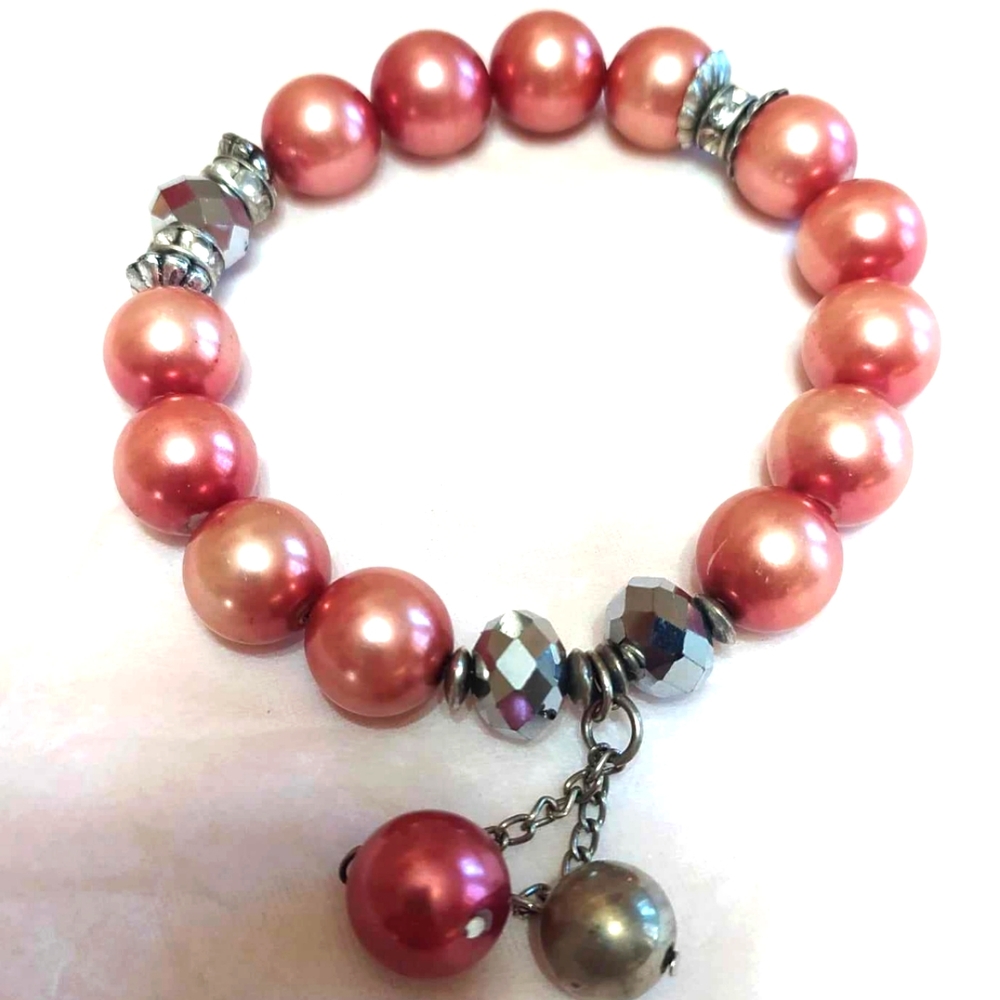 3/$25💙Pink/Cream Pearl like stretchable Bracelet